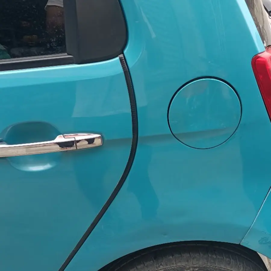 Body damage mapped on a car panel